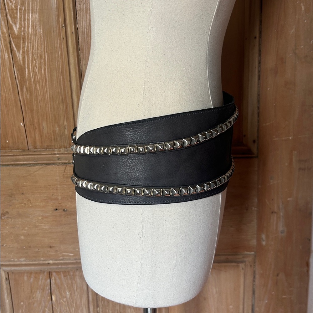 NWOT Charcoal Grey Italian Leather Studded Wide Belt M - Picture 4 of 10